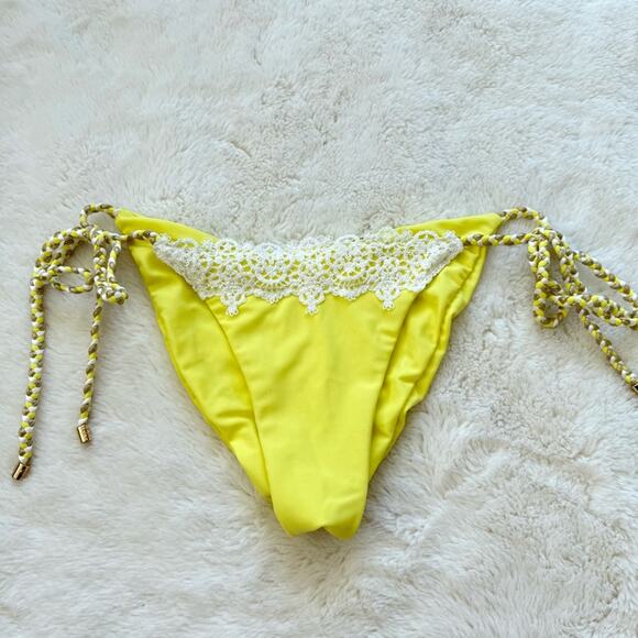 NEW!!! Beach Bunny women bikini bottom size L Retail 165$ - Picture 1 of 6